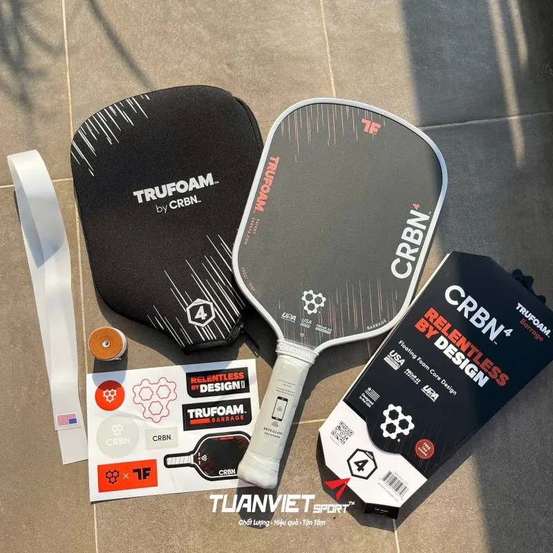 H&igrave;nh ảnh thực tế của Vợt Pickleball CRBN⁴ TruFoam Barrage