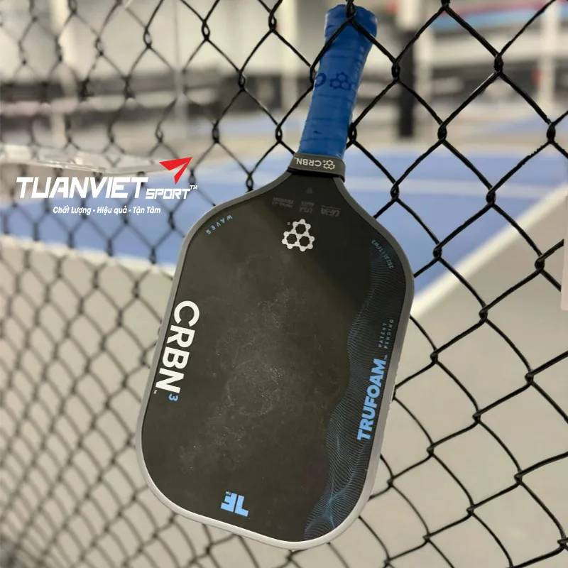 Hình ảnh thực tế của Vợt Pickleball CRBN³ TruFoam Waves Elongated