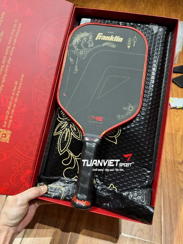 Một số hình ảnh thực tế của Vợt Pickleball Franklin C45° Dynasty Year of The Horse Limited Edition