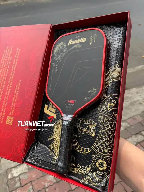 Một số hình ảnh thực tế của Vợt Pickleball Franklin C45° Dynasty Year of The Horse Limited Edition