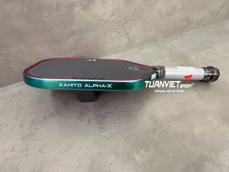 H&igrave;nh ảnh thực tế của Vợt Pickleball Kamito Alpha X