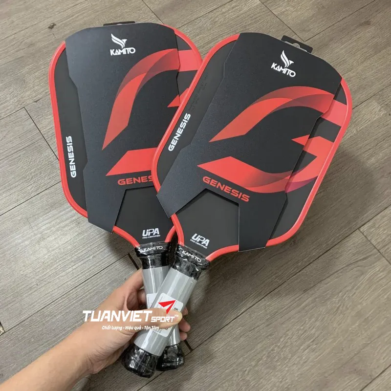 H&igrave;nh ảnh thực tế của Vợt Pickleball Kamito Genesis 16mm - M&agrave;u Đỏ 