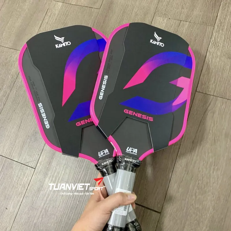 H&igrave;nh ảnh thực tế của Vợt Pickleball Kamito Genesis 16mm - M&agrave;u Hồng