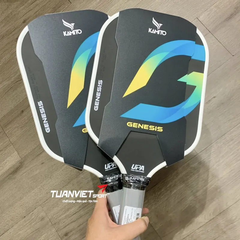 H&igrave;nh ảnh thực tế của Vợt Pickleball Kamito Genesis 16mm - M&agrave;u Xanh dương viền trắng 