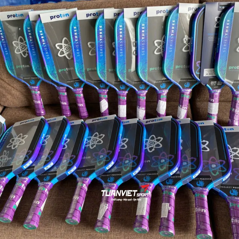 Vợt Pickleball Proton Series Three - Project Peacock Elongated 15mm