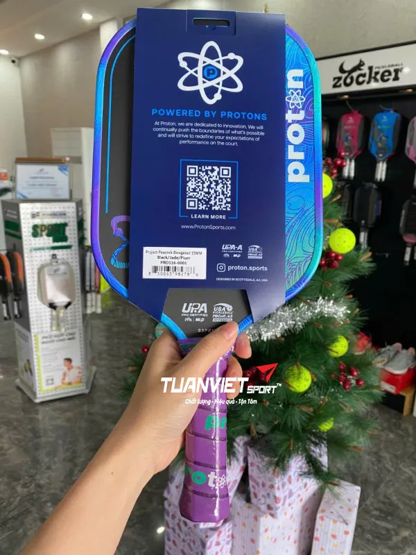 Vợt Pickleball Proton Series Three - Project Peacock Elongated 15mm
