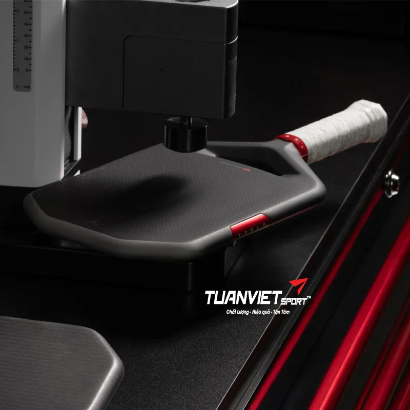 Vợt Pickleball Selkirk Labs Tesla Plaid