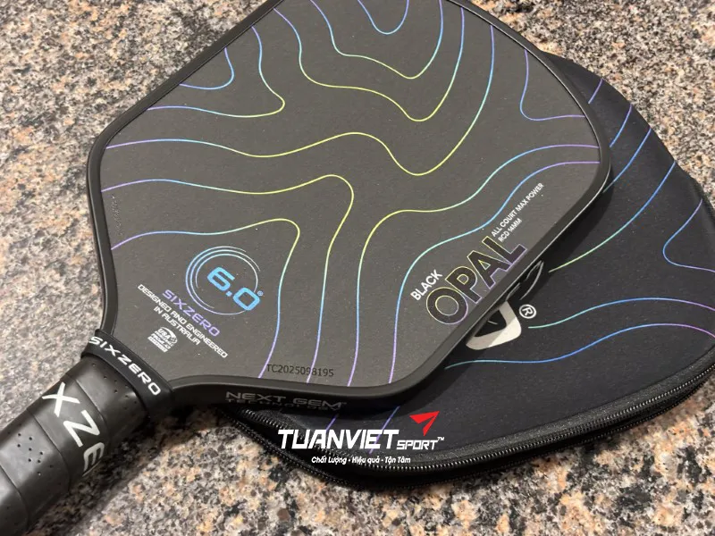 Hình ảnh thực tế của Vợt Pickleball Six Zero Black Opal 14mm