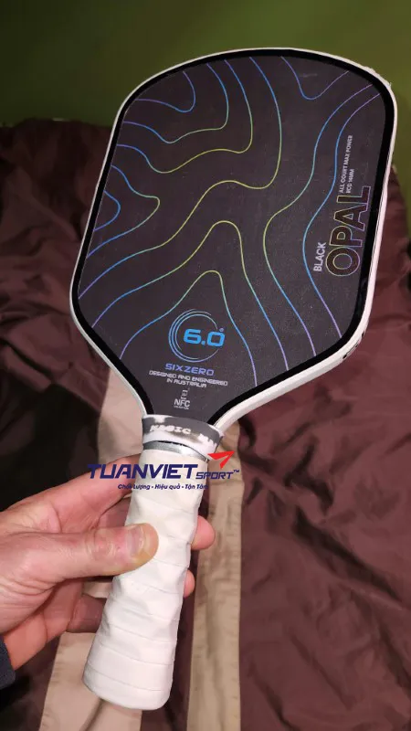 Hình ảnh thực tế của Vợt Pickleball Six Zero Black Opal 14mm