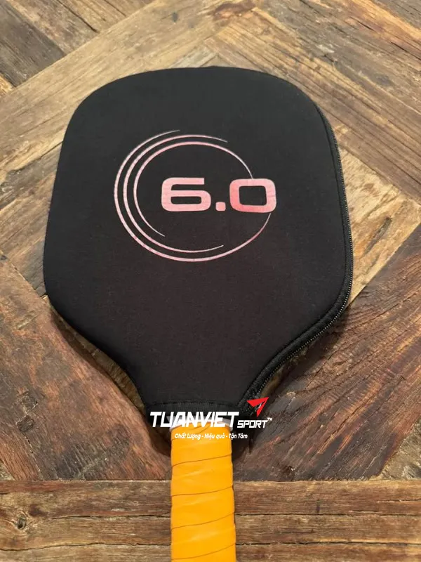 Một số hình ảnh thực tế của Vợt Pickleball Six Zero Ruby