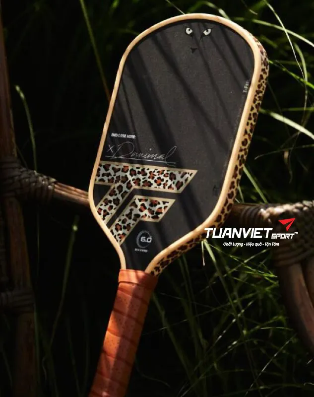 Hình ảnh thực tế của Vợt Pickleball Six Zero Tecnifibre TF-Blitz Danimal