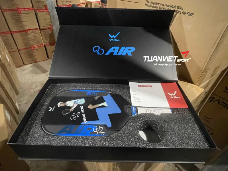 H&igrave;nh ảnh thực tế của Vợt Pickleball Wika Quang Dương Air - Xanh dương
