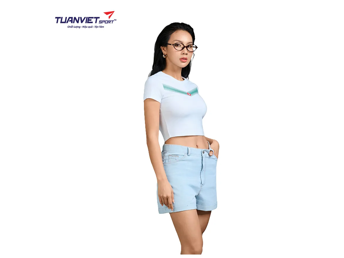 Áo Thun T-shirt Croptop Nữ PILI Hoạ Tiết In Chữ V