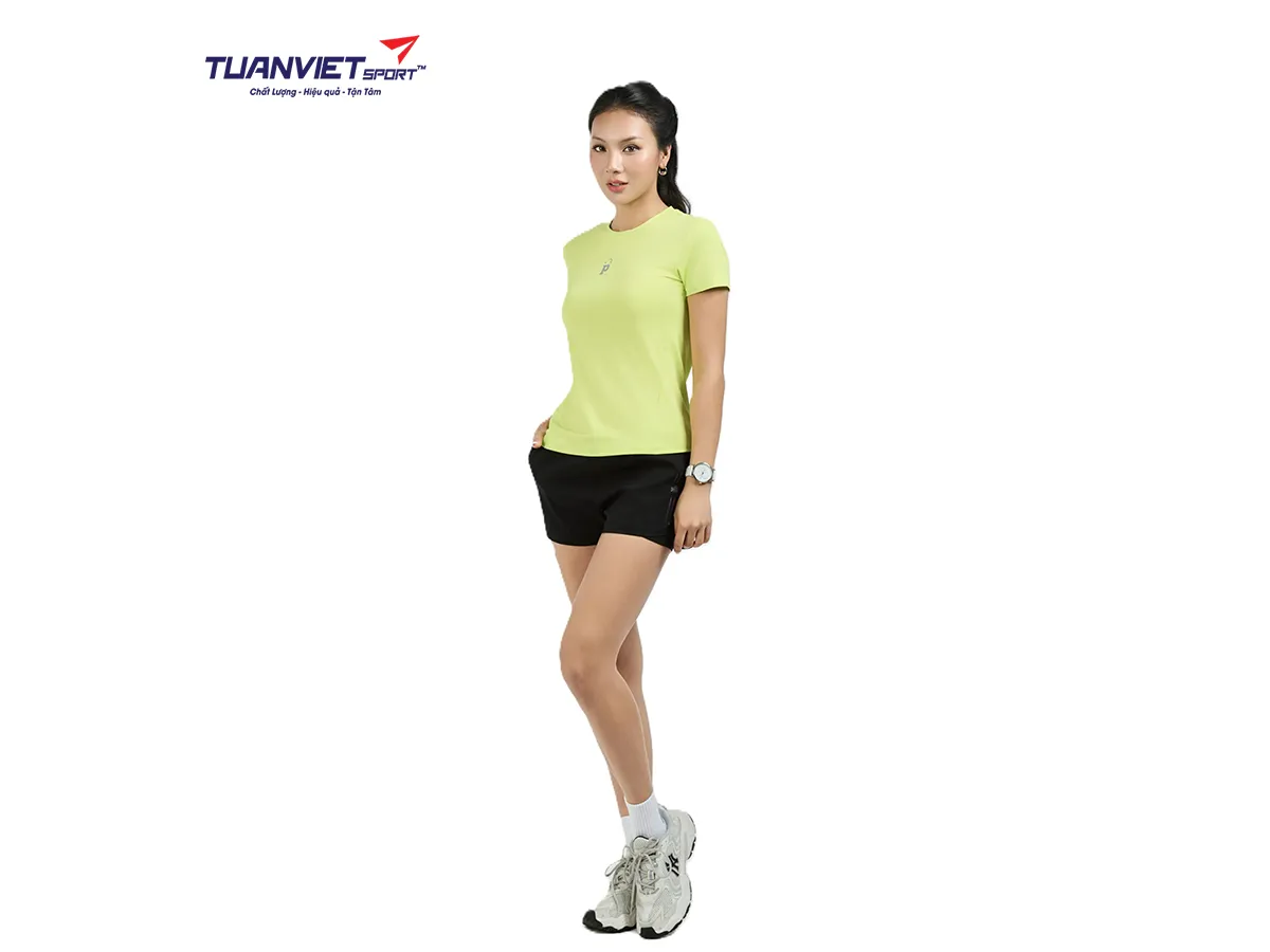 Áo Thun Thể Thao Nữ PILI Cổ Tròn Form Tôn Dáng