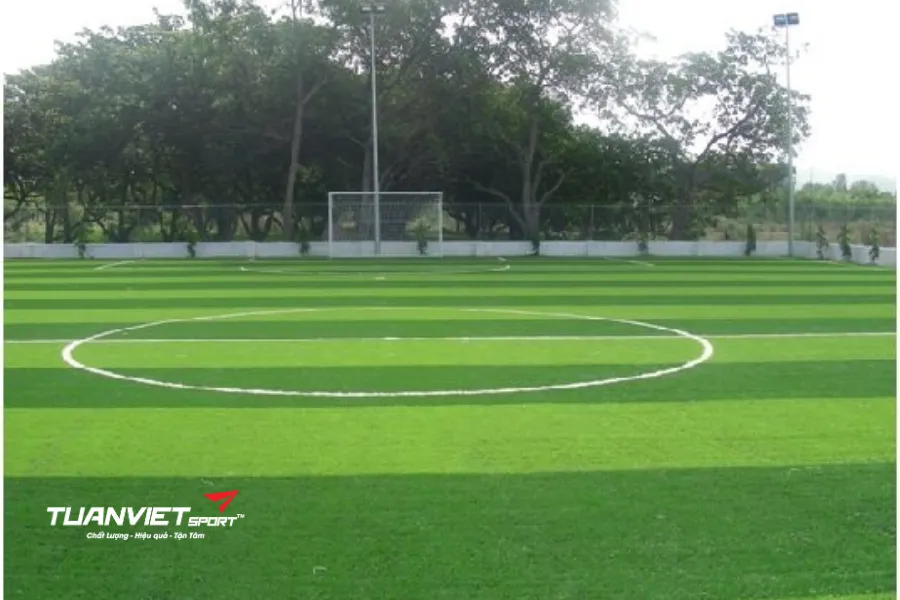 diện tích sân bóng đá 11 người