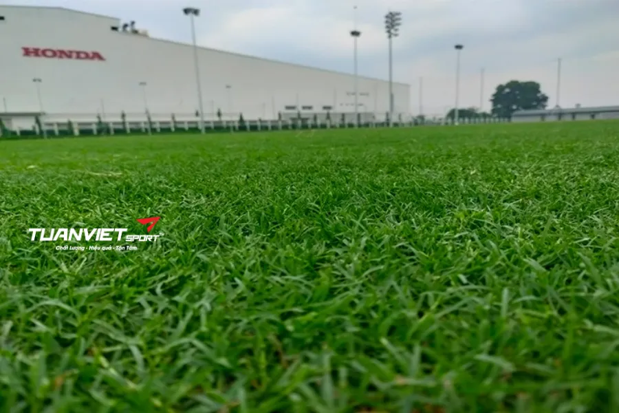 diện tích sân bóng đá 11 người