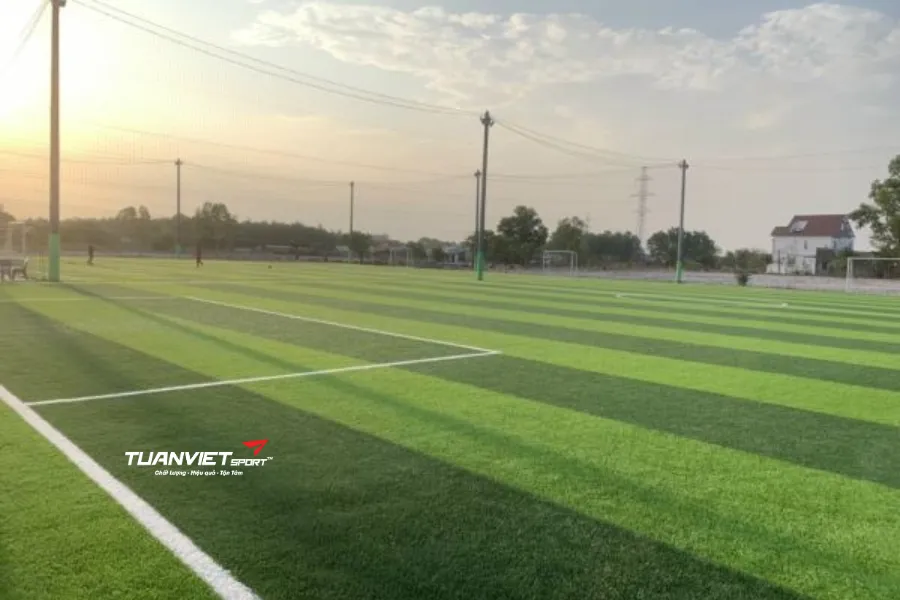 k&iacute;ch thước s&acirc;n b&oacute;ng đ&aacute; - đường viền