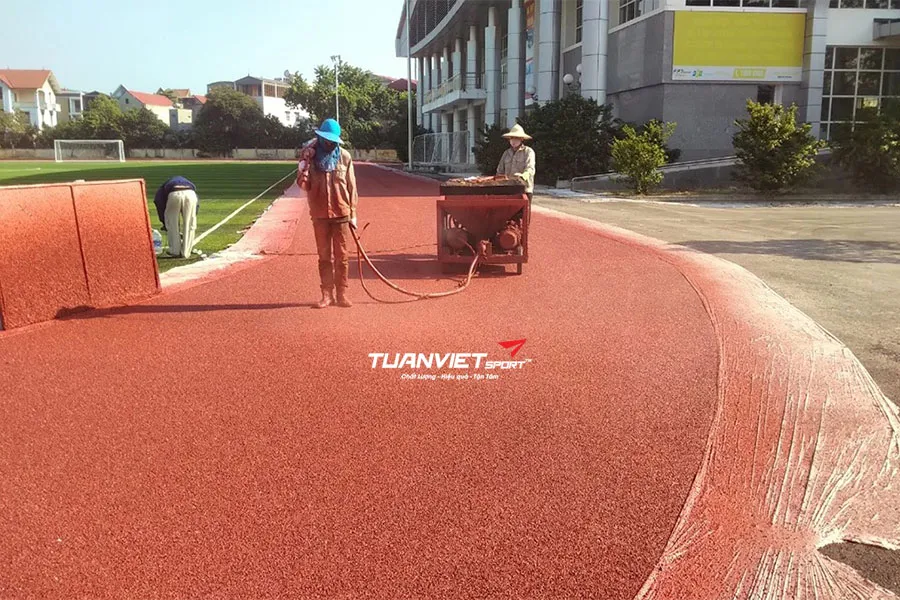 Bảng gi&aacute; thi c&ocirc;ng đường chạy điền kinh v&agrave; ti&ecirc;u chuẩn IAAF cần biết