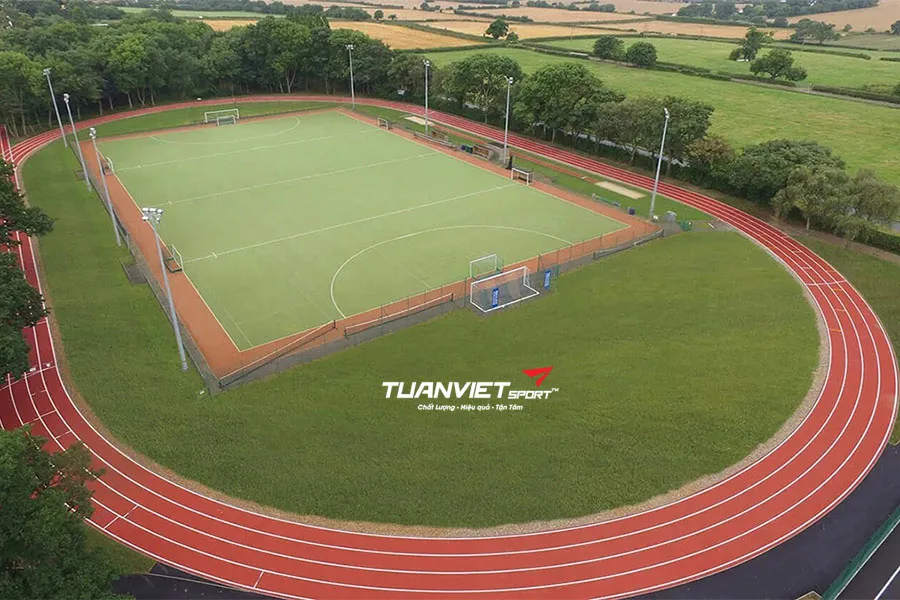 Quy tr&igrave;nh thi c&ocirc;ng đường chạy điền kinh 7 lớp chuẩn quốc tế