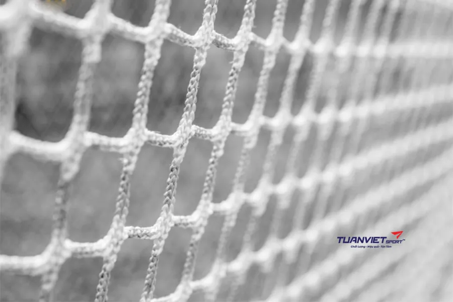 Chi ph&iacute; v&agrave; quy tr&igrave;nh thi c&ocirc;ng lưới s&acirc;n b&oacute;ng đ&aacute; mini đ&uacute;ng ti&ecirc;u chuẩn