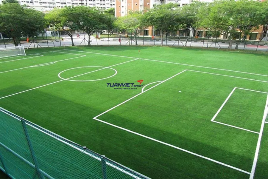 Thi C&ocirc;ng S&acirc;n B&oacute;ng Đ&aacute;: Tổng Quan To&agrave;n Bộ Quy Tr&igrave;nh V&agrave; Hạng Mục