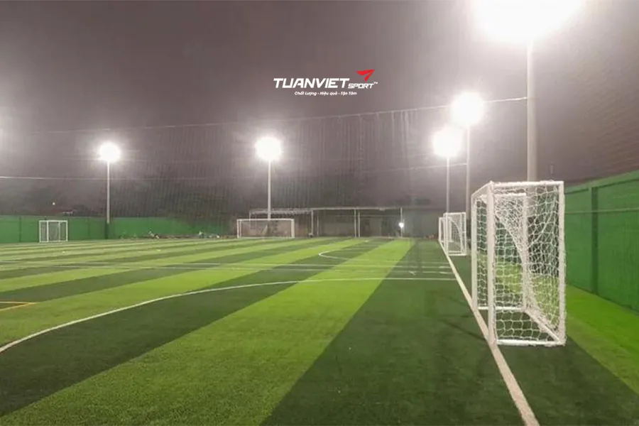 Thiết kế chiếu s&aacute;ng s&acirc;n b&oacute;ng đ&aacute; đạt chuẩn FIFA cho mọi quy m&ocirc; s&acirc;n