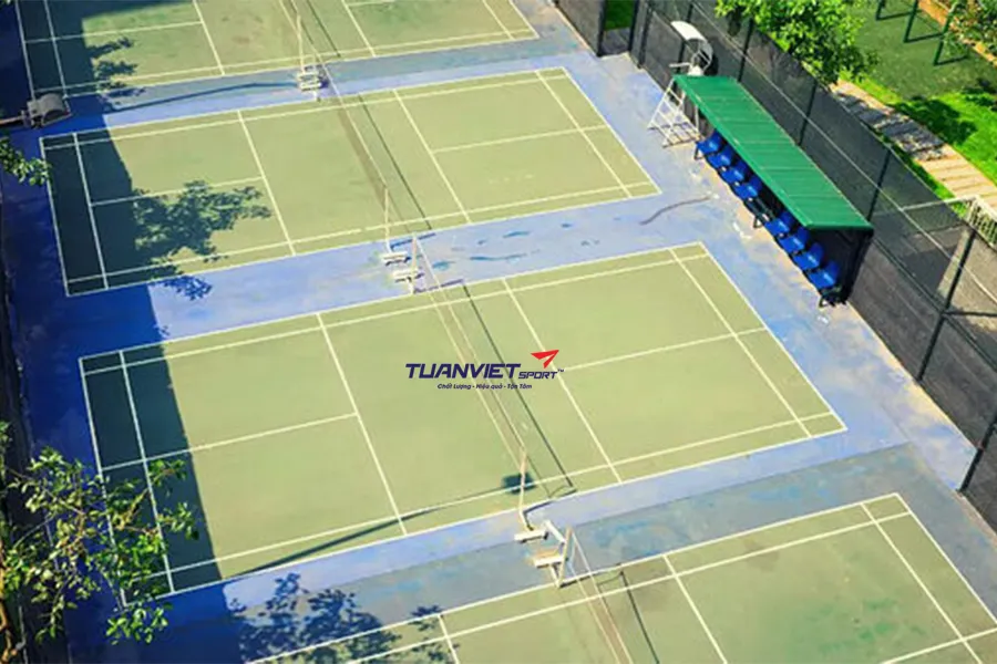 Hướng dẫn thi công sân cầu lông ngoài trời đúng kỹ thuật và an toàn
