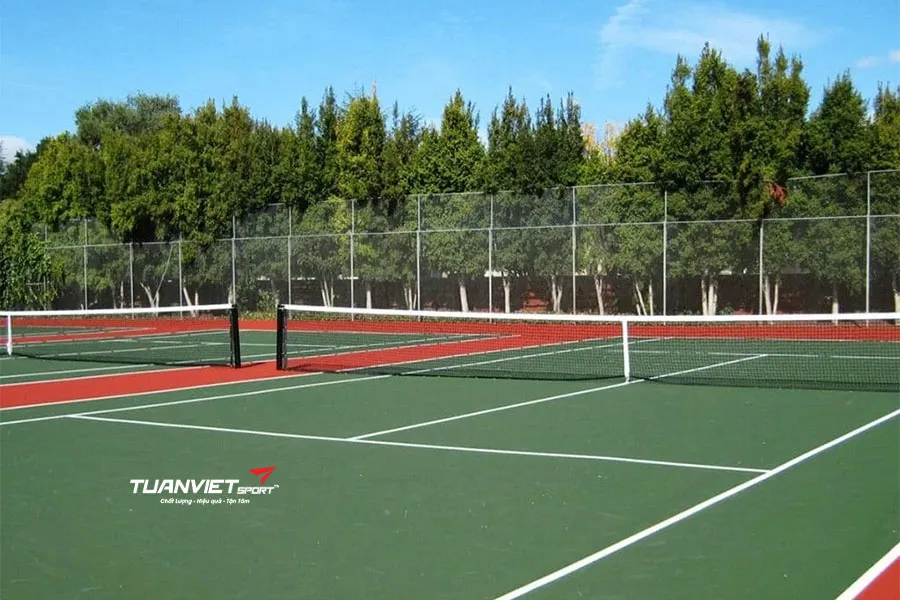 Hướng dẫn thi công sân cầu lông ngoài trời đúng kỹ thuật và an toàn