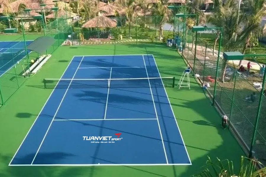 Hướng dẫn thi công sân cầu lông ngoài trời đúng kỹ thuật và an toàn