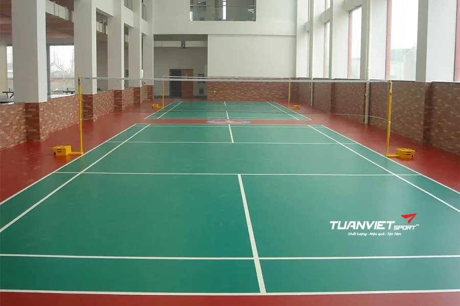 Toàn bộ chi phí xây dựng sân cầu lông trong nhà và những khoản dễ phát sinh nhất