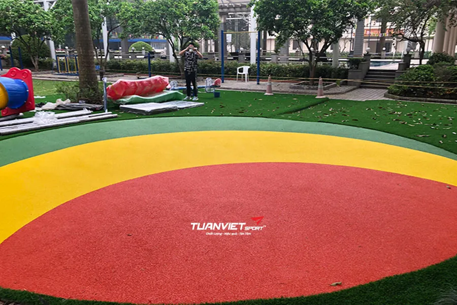 Kinh nghiệm chọn hạt EPDM chất lượng cho s&acirc;n trường v&agrave; c&ocirc;ng vi&ecirc;n