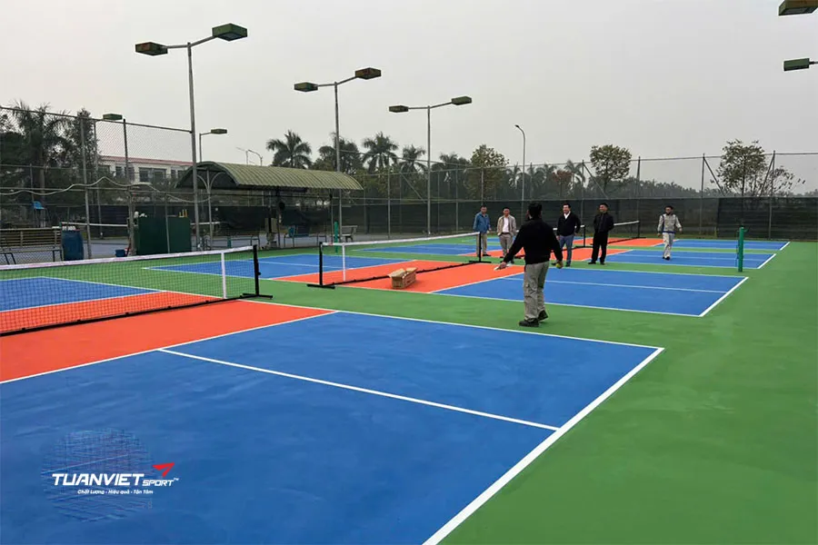 1 sân pickleball thi công hết bao nhiêu tiền? Dự toán chi phí làm sân chi tiết 2026