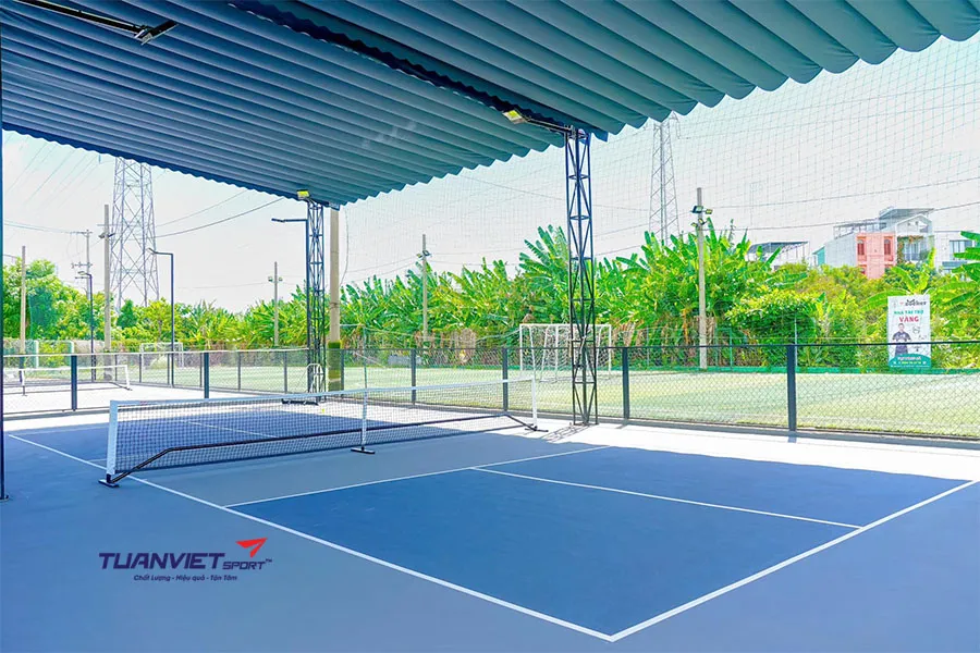 Thiết kế mái che sân Pickleball chuẩn kỹ thuật và tối ưu chi phí