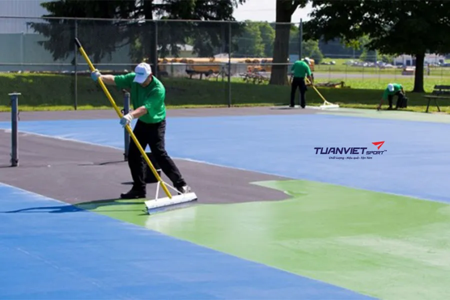 Lịch bảo dưỡng s&acirc;n tennis chuẩn kỹ thuật