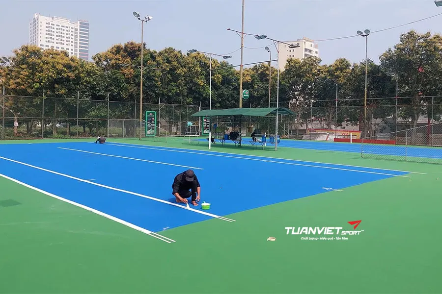 Lịch bảo dưỡng s&acirc;n tennis chuẩn kỹ thuật
