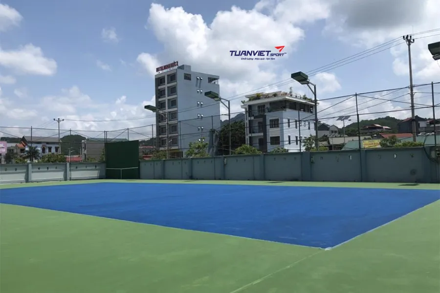 Thi công sân tennis: Báo giá, chi phí xây dựng và hướng dẫn chi tiết 2025