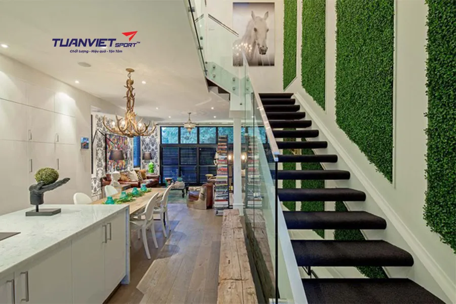 Biến phòng khách ấm cúng hơn mùa Giáng sinh với cỏ nhân tạo trang trí Noel