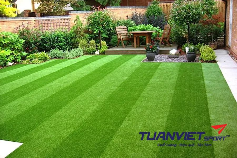 cac-buoc-de-thi-cong-tham-co-nhan-tao-san-vuon-ma-ban-can-biet-5