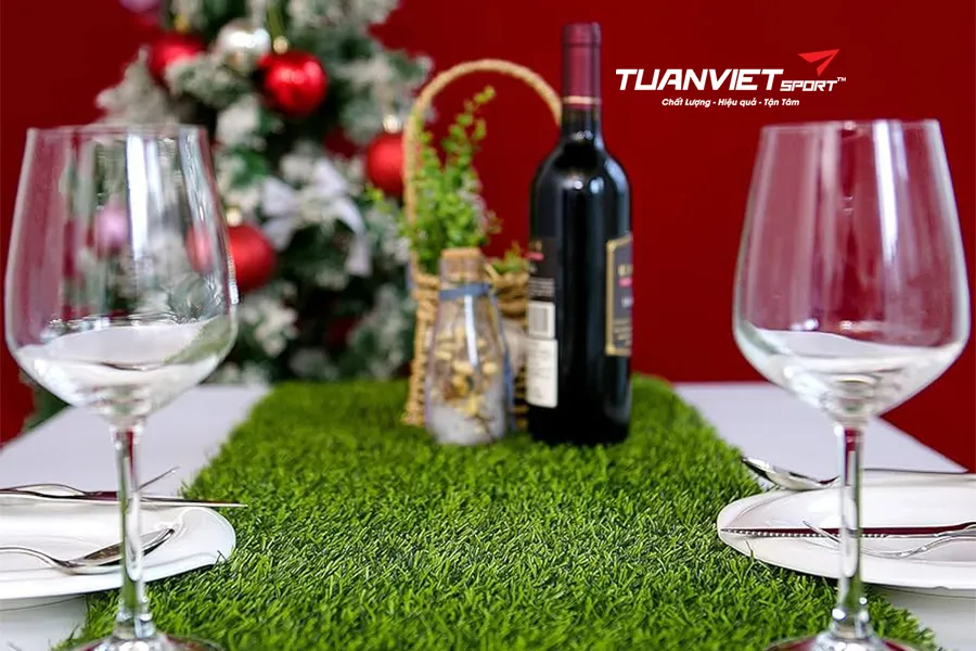 Các loại cỏ nhân tạo phù hợp trang trí Giáng sinh trong nhà và ngoài trời