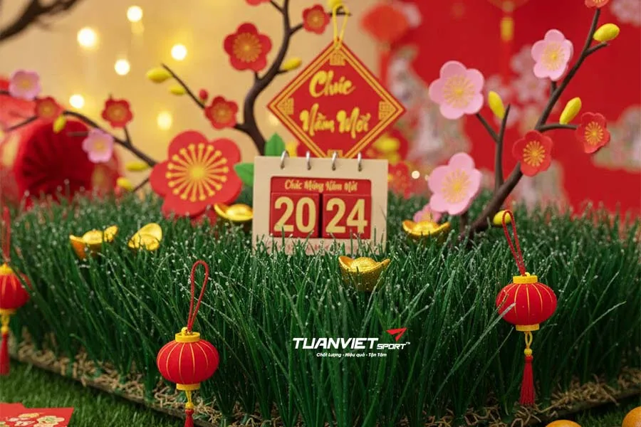 Cập nhật gi&aacute; cỏ nh&acirc;n tạo trang tr&iacute; Tết 2025 v&agrave; gợi &yacute; trang tr&iacute; thực tế