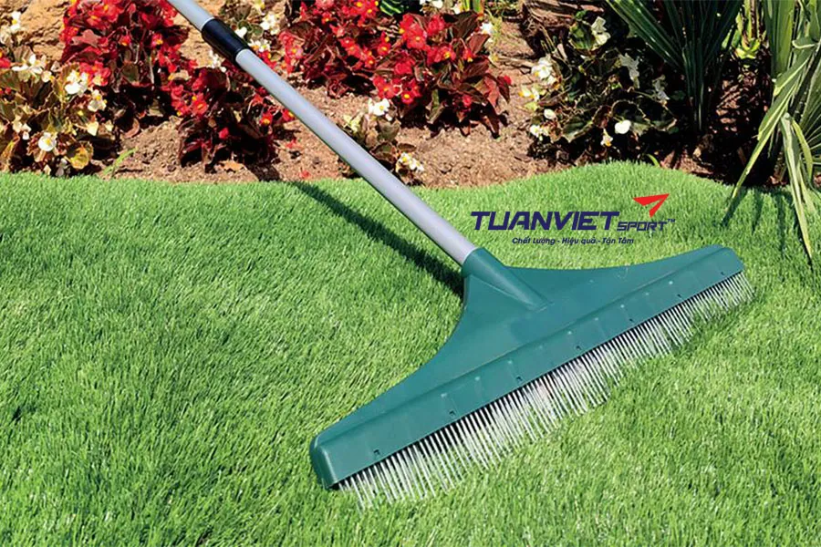 Trang trí Giáng sinh bằng cỏ nhân tạo: Gợi ý và lưu ý cần biết