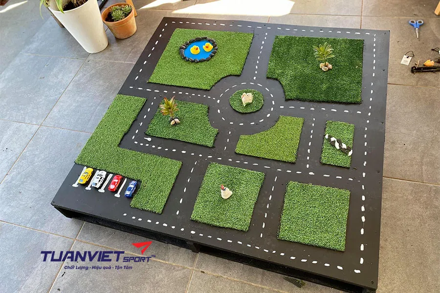 Trang trí Giáng sinh bằng cỏ nhân tạo: Gợi ý và lưu ý cần biết