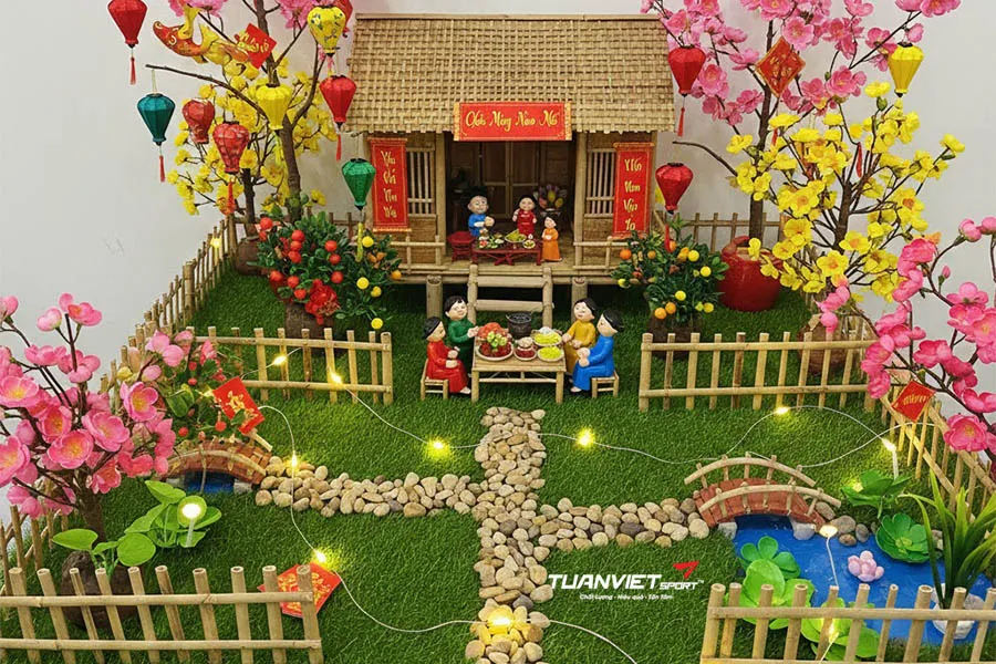 &Yacute; tưởng trang tr&iacute; s&acirc;n vườn ng&agrave;y Tết bằng cỏ nh&acirc;n tạo đẹp, gọn g&agrave;ng, dễ thi c&ocirc;ng