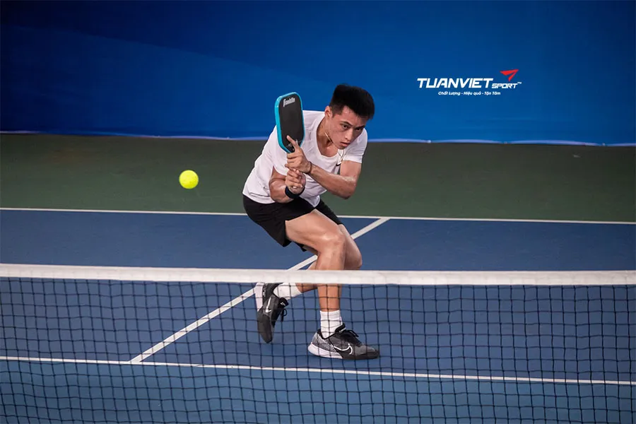 3 Chiến Thuật Đánh Đơn Pickleball Giúp Bạn Thắng Trận Như Pro