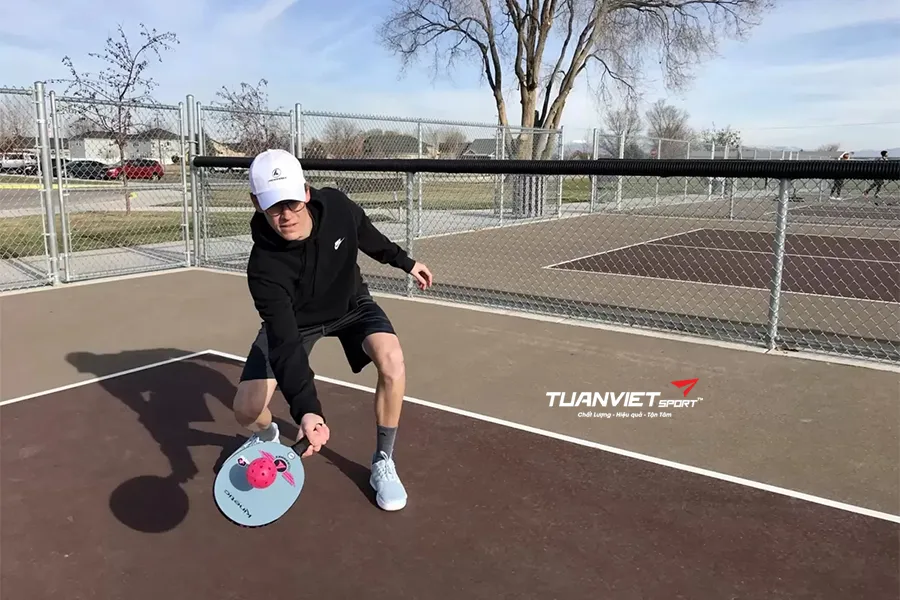 5 kỹ thuật Pickleball cơ bản mọi người mới bắt đầu cần nắm