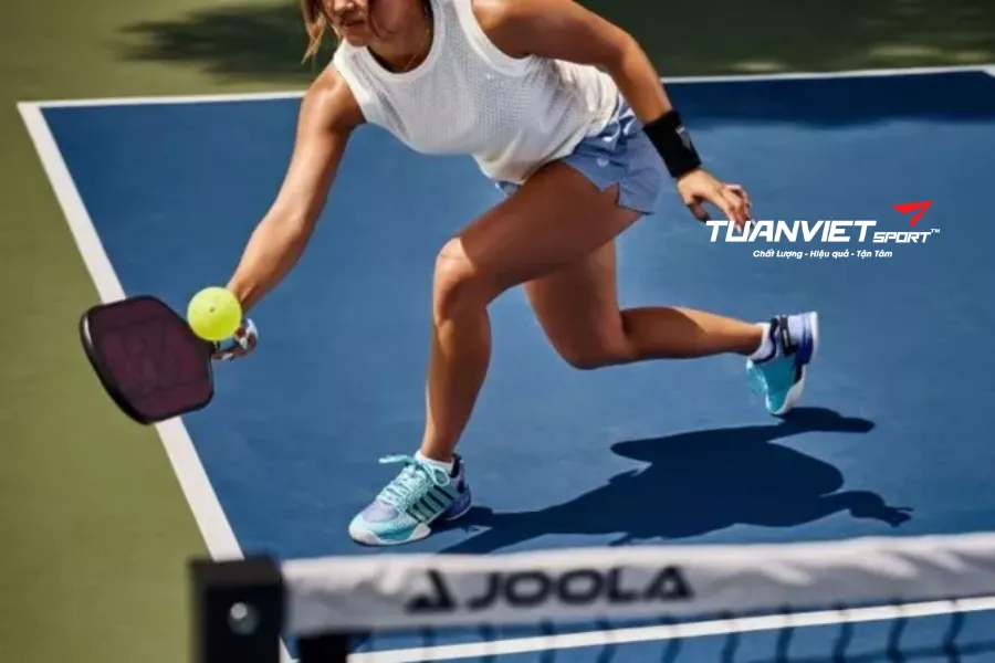 5 Sai Lầm Khi Mua Giày Pickleball Khiến Bạn Chơi Nhanh Đau Chân