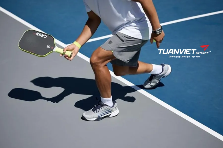 5 Sai Lầm Khi Mua Giày Pickleball Khiến Bạn Chơi Nhanh Đau Chân