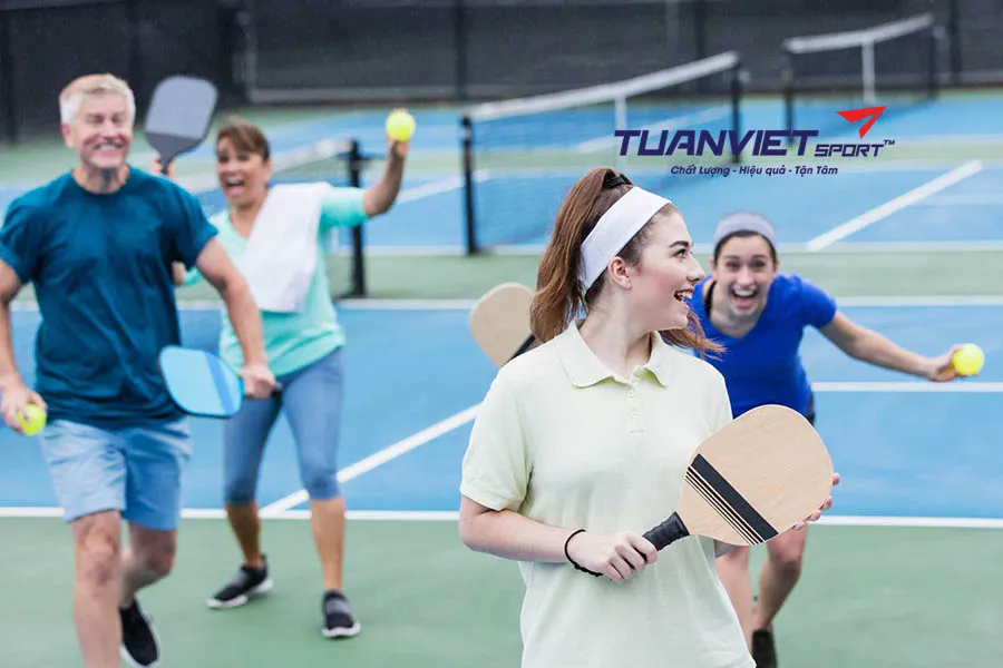 6 bí quyết giúp bạn và người thân phối hợp ăn ý trong pickleball