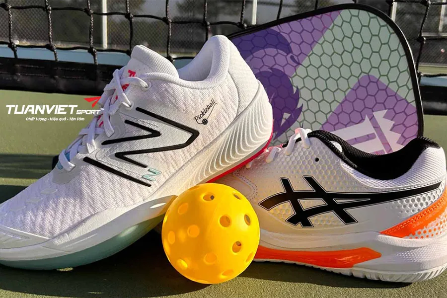 6 lý do bạn không nên mang giày pickleball từ nhà ra sân