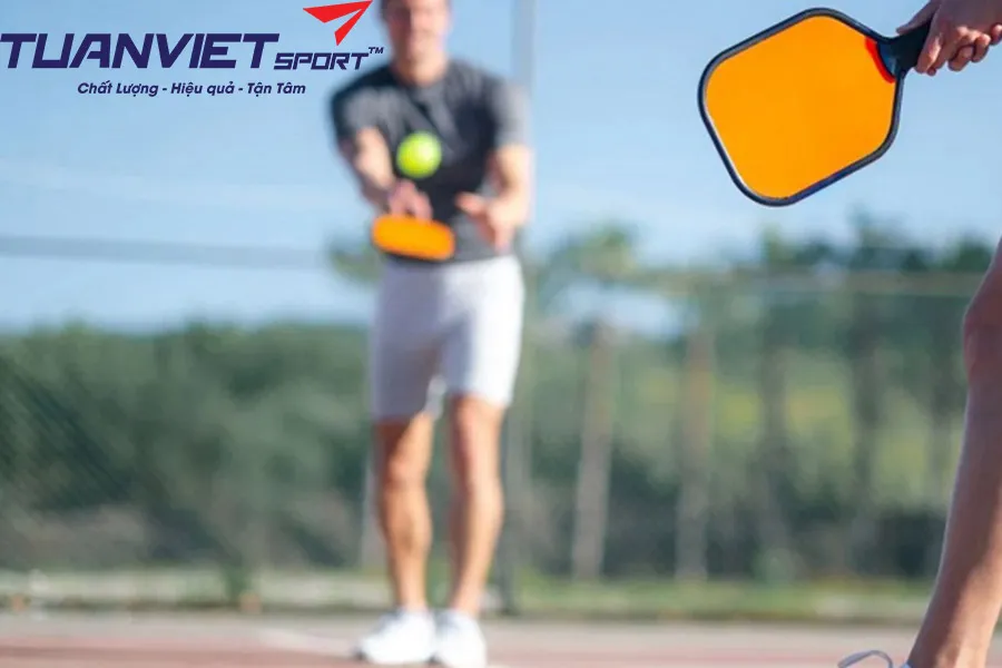 7 Mẹo Chiến Thuật Pickleball Nâng Cao Kỹ Năng Thi Đấu